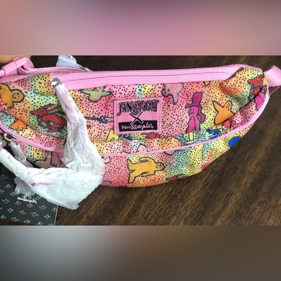 Jansport waist crossbody bag two zipper pockets adjustable clip straps pink. - Picture 4 of 6